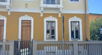 Villa bifamiliare Tavazzano con Villavesco Villa bifamiliare Tavazzano con Villavesco